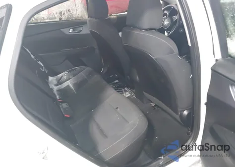 2019 Kia Forte Lxs z USA, uszkodzony, nr VIN 3KPF24ADXKE103532